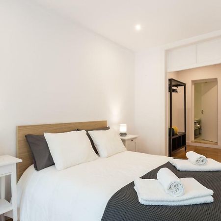 Three Bedroom Apartment In Historical Centre -Bairro Alto ลิสบอน ภายนอก รูปภาพ
