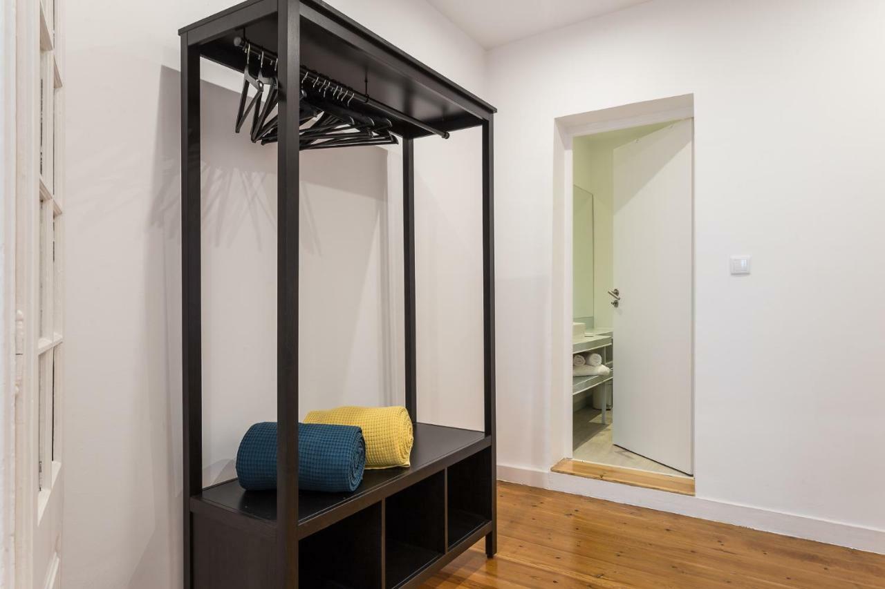 Three Bedroom Apartment In Historical Centre -Bairro Alto ลิสบอน ภายนอก รูปภาพ