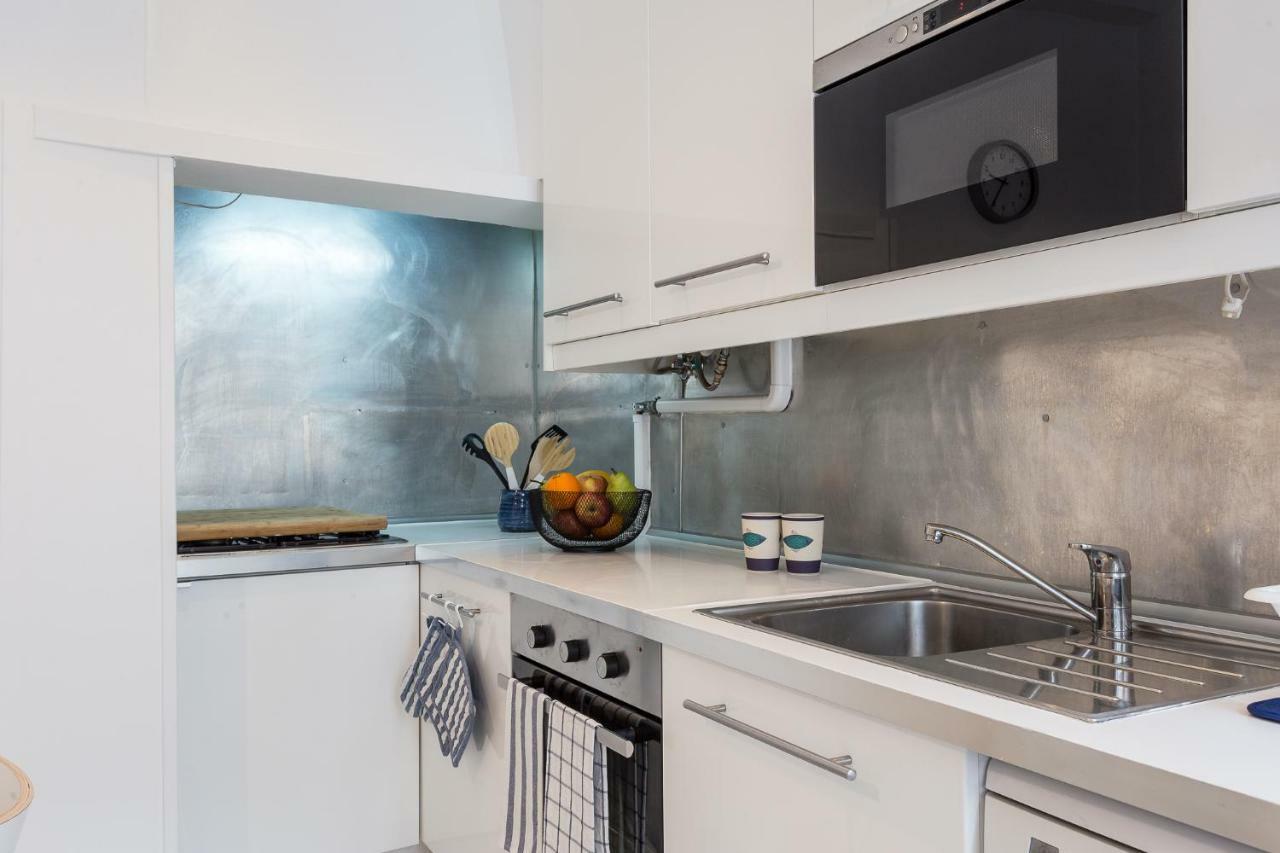 Three Bedroom Apartment In Historical Centre -Bairro Alto ลิสบอน ภายนอก รูปภาพ