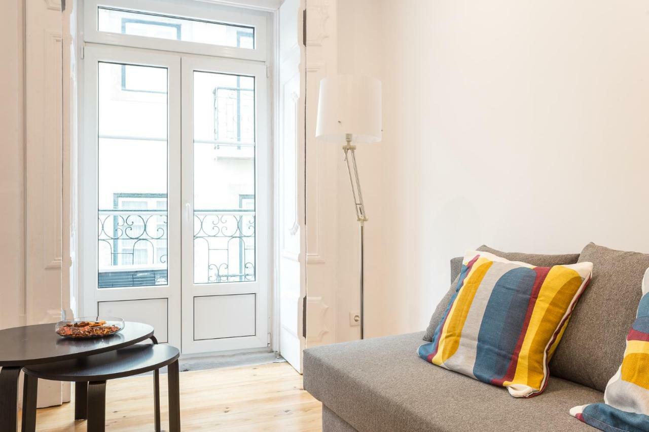 Three Bedroom Apartment In Historical Centre -Bairro Alto ลิสบอน ภายนอก รูปภาพ