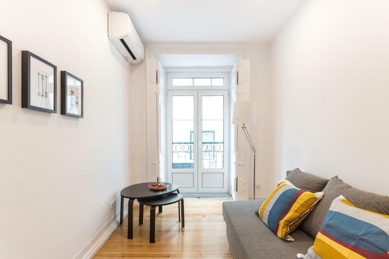 Three Bedroom Apartment In Historical Centre -Bairro Alto ลิสบอน ภายนอก รูปภาพ